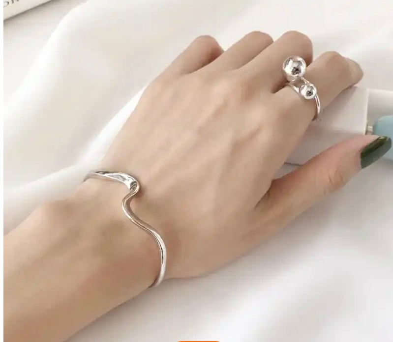 Silver Wave Bangle