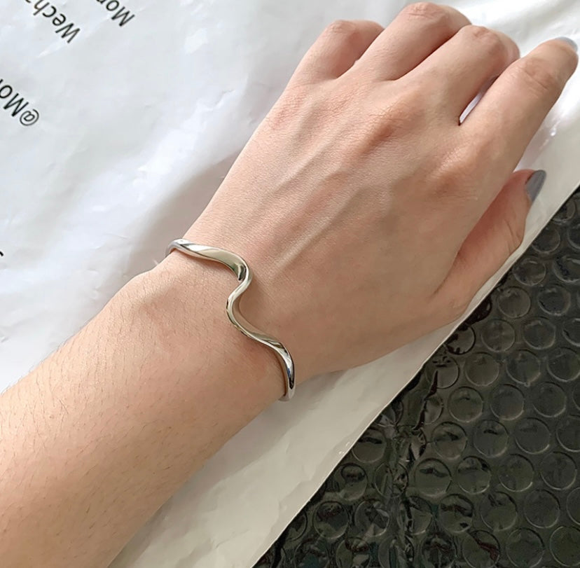 Silver Wave Bangle